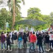 Ikatan Pemuda dan Mahasiswa Kecamatan Siak Hulu (IPMKSH) bersama Badan Koordinasi Nasional Lembaga Pariwisata dan Pencinta Alam Mahasiswa Islam (BAKORNAS LEPPAMI) menggelar aksi unjuk rasa di Kantor Kementerian Lingkungan Hidup dan Kehutanan (LHK), Jakarta Pusat, Rabu (28/05/2025)