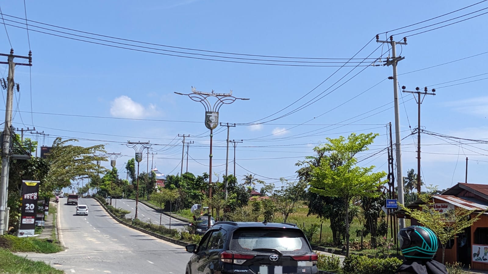 Lampu penerangan jalan di pusat ibu kota kabupaten Kuantan Singingi (Kuansing) tepatnya di jalan proklamasi sei jering sejak tiga bulan terakhir banyak yang mati