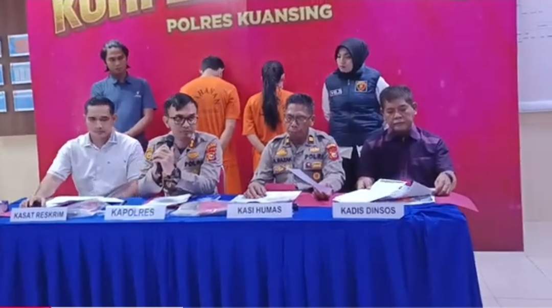 Yogi Pratiwi dan Alvino Yoki Saputra tersangka pembunuhan balita di beringin Taluk yang telah diamankan di Polres Kuansing