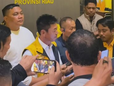 H. Afrizal Sintong Bantah Isu Aliran Dana Jelang Musda Golkar Riau. (Photo : Istimewa) 